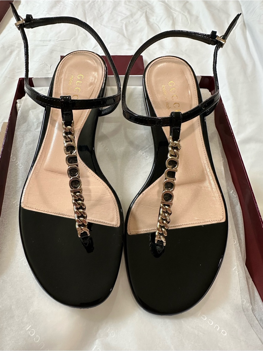 Gucci Black Patent Leather T-Strap Sandals with Gold Chain